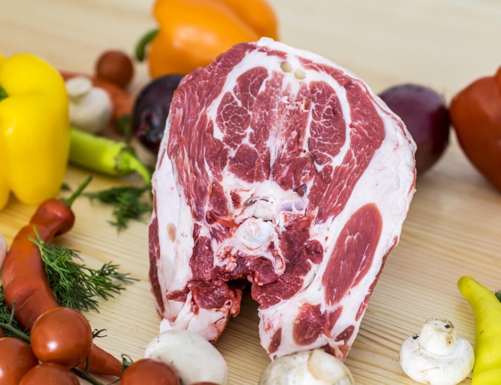 Ziegenfleisch mit Gemüse
